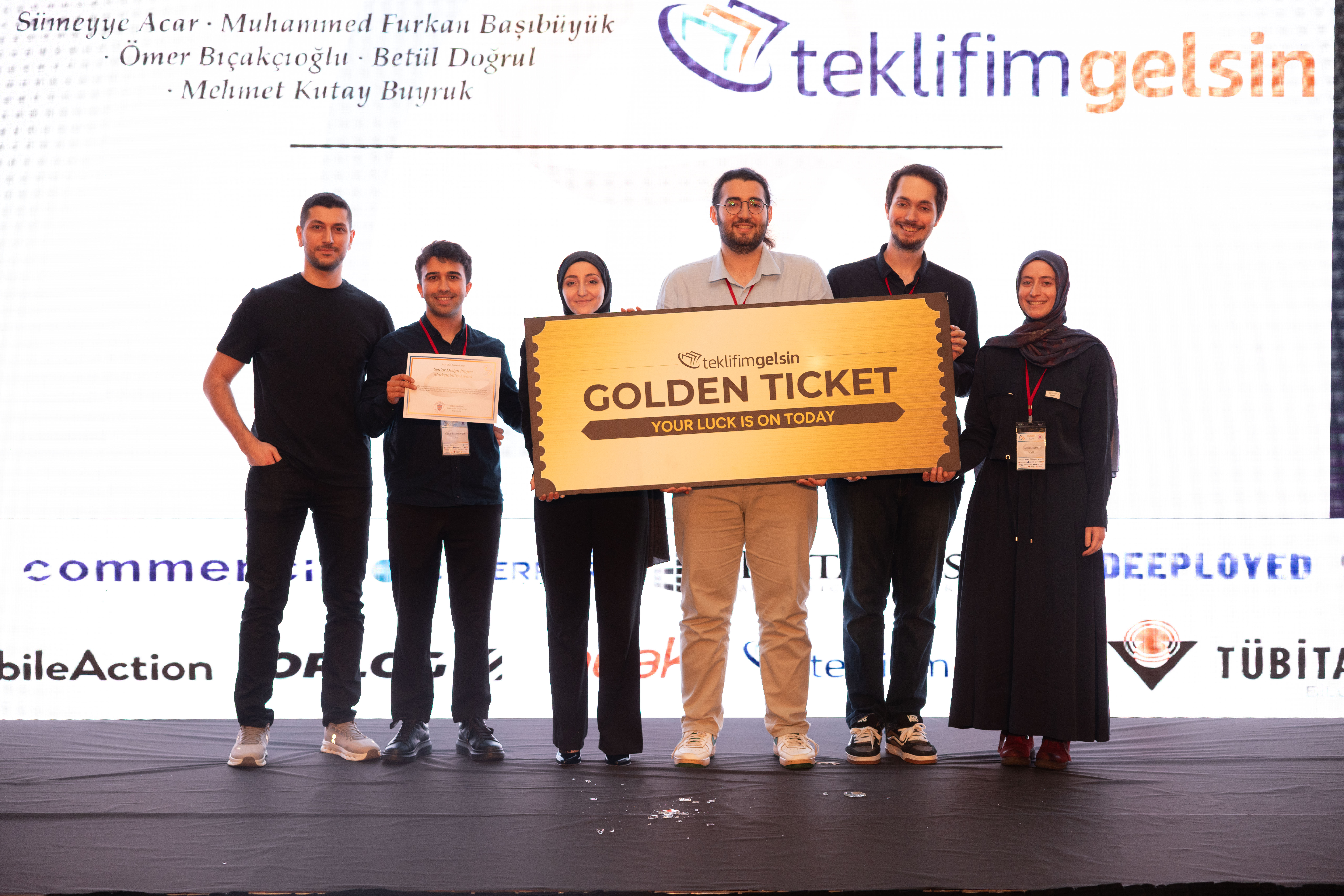 1x9a1221.jpg